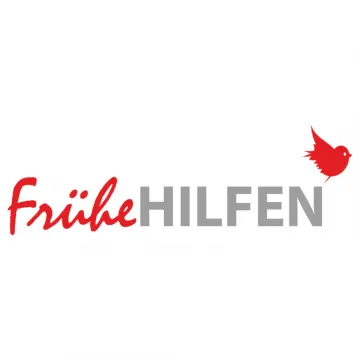 © GÖG Logo der Frühen Hilfen mit rotem Schriftzug und stilisiertem Vogel.