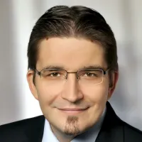 Porträtfoto von Reinhard Strametz.