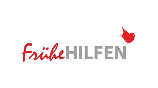 Logo der Frühen Hilfen mit rotem Schriftzug und stilisiertem Vogel.
